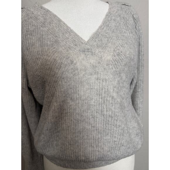 White House Black Market- Puffed-Sleeve grey Sweater, Size M - Picture 6 of 6